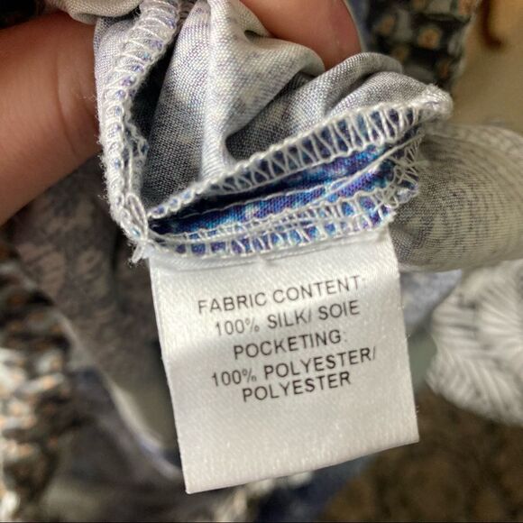 Derek Lam 10 Crosby Street Mixed Print 100% Silk Pull on Pant MED $108
MSRP - Picture 9 of 14